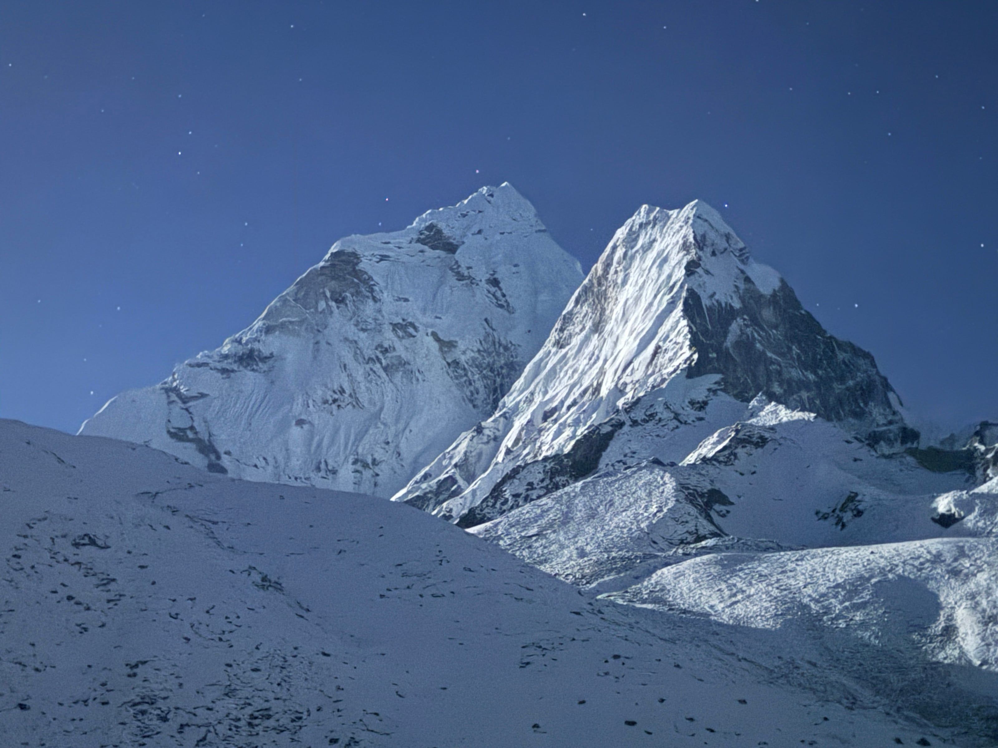 Everest Base Camp — Ama Dablam Dusk Stars, Nepal