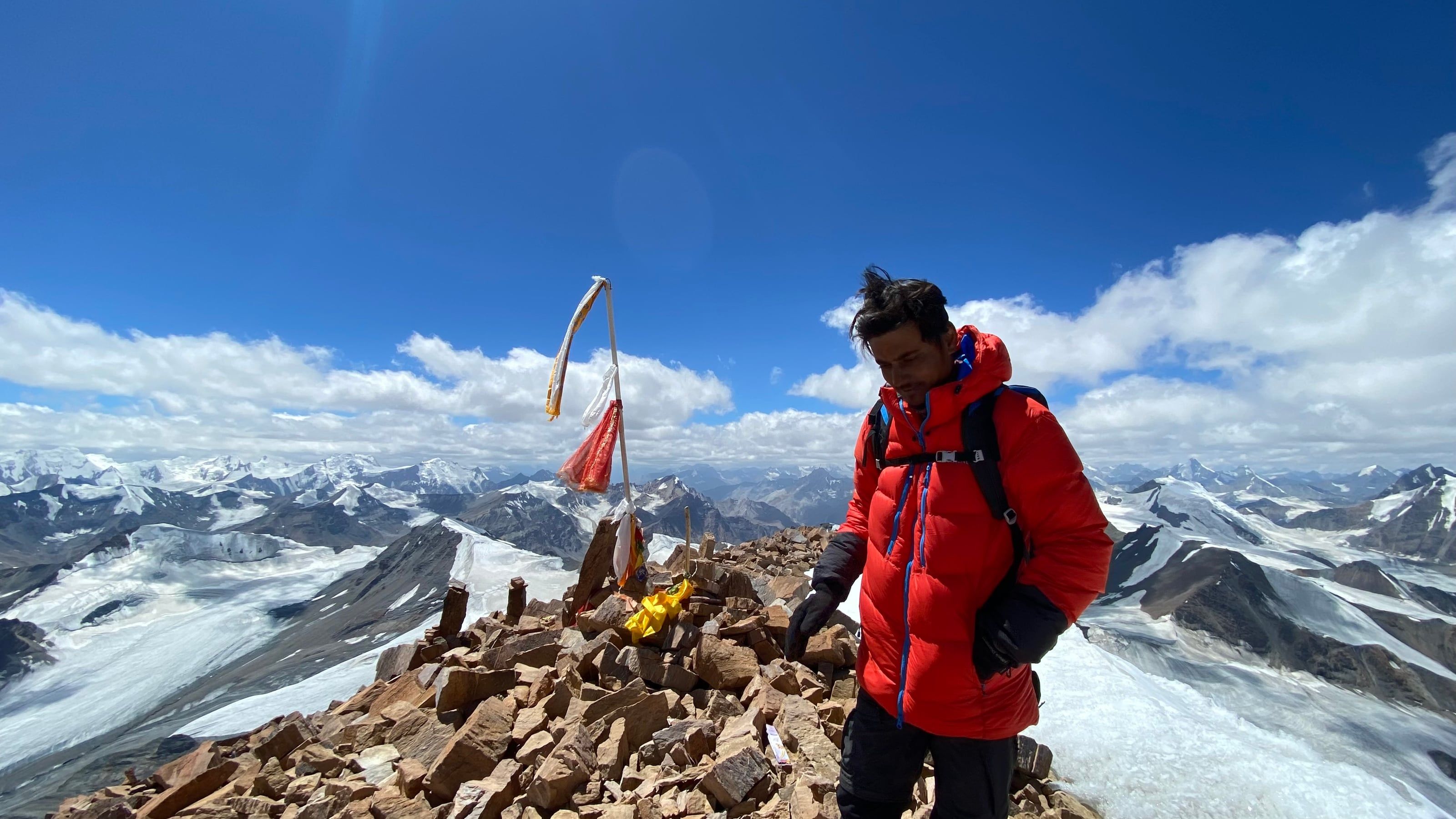 Yunam Peak summit ridge with the Lahaul panorama behind